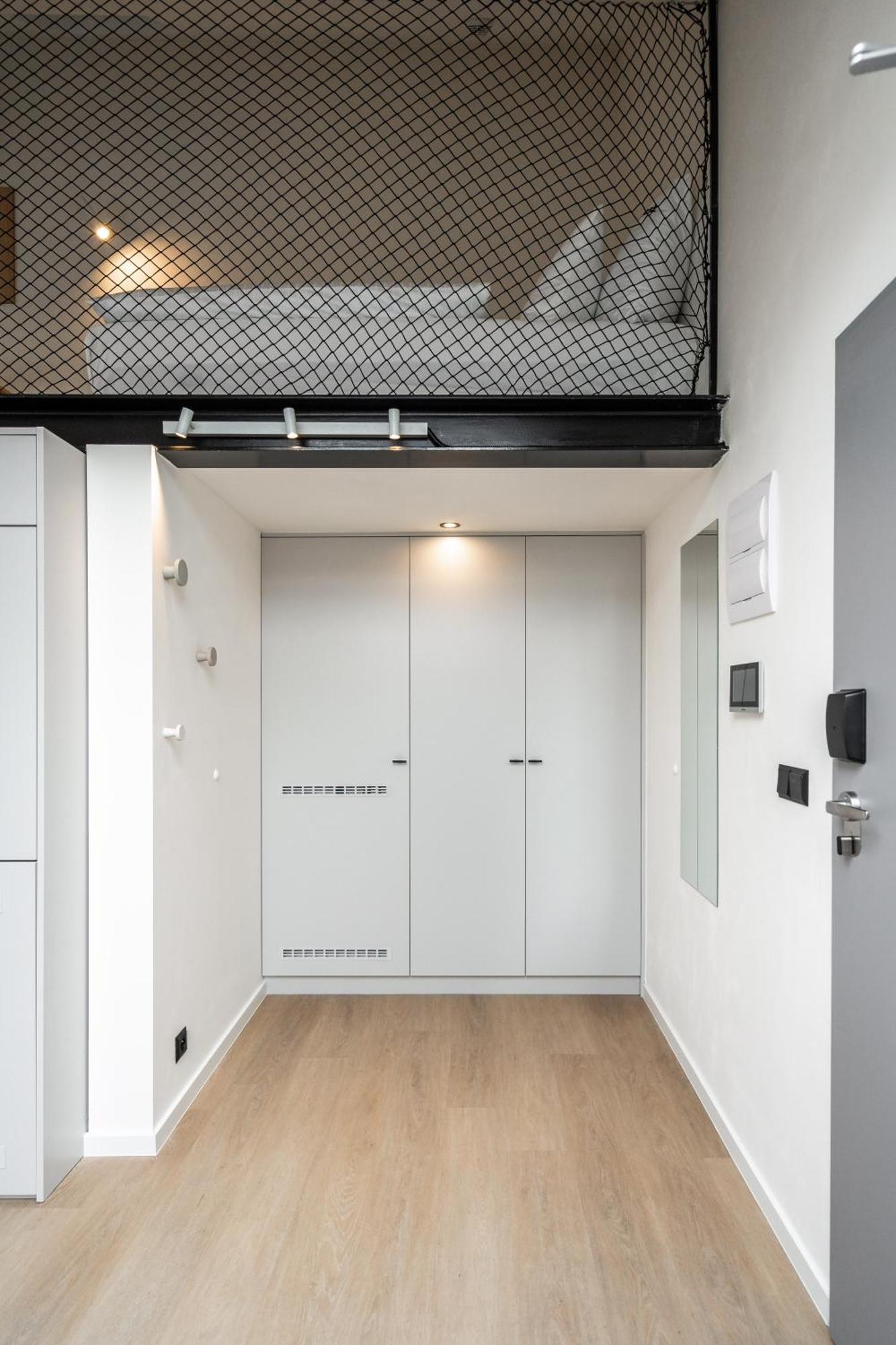 Honest Karlin Aparthotel Prag Rum bild